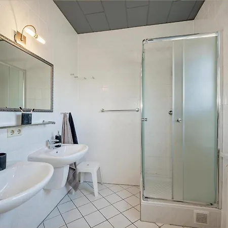 Apartament Linde 3 *